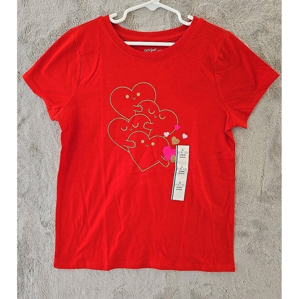 Cat & Jack Short Sleeve Tee Shirt Red Hugging Hearts Kids Size Large (10-12)